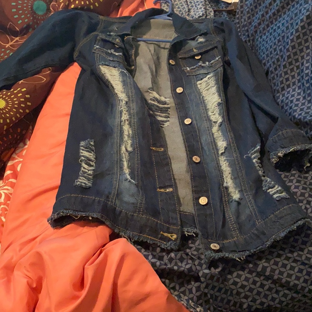 Jean jacket - Picture 2 of 3